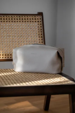 Bon Bags Staycation Cosmetic Bag Small Taupe/Beige 1st