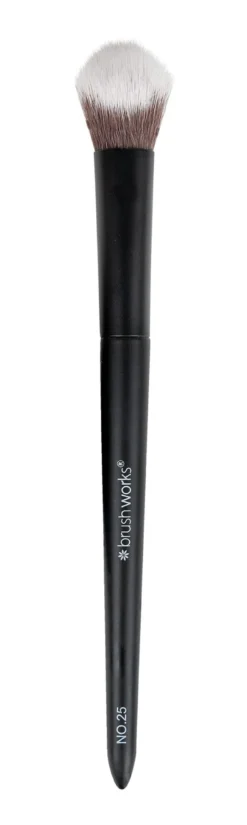 Brushworks No. 25 Brightening Concealer Brush