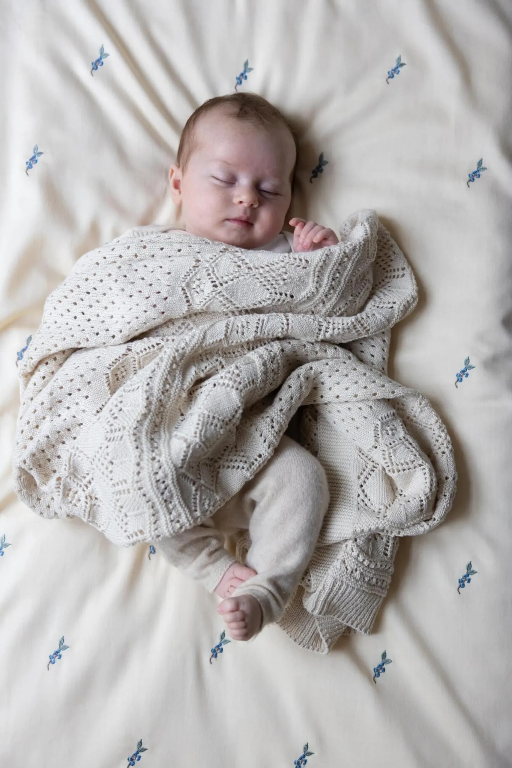 Cam Cam Copenhagen Pointellestickad babyfilt Off White