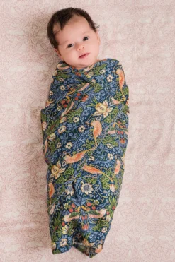 DockATot Swaddler Set, Brer Rabbit/Strawberry Thief (William Morris)