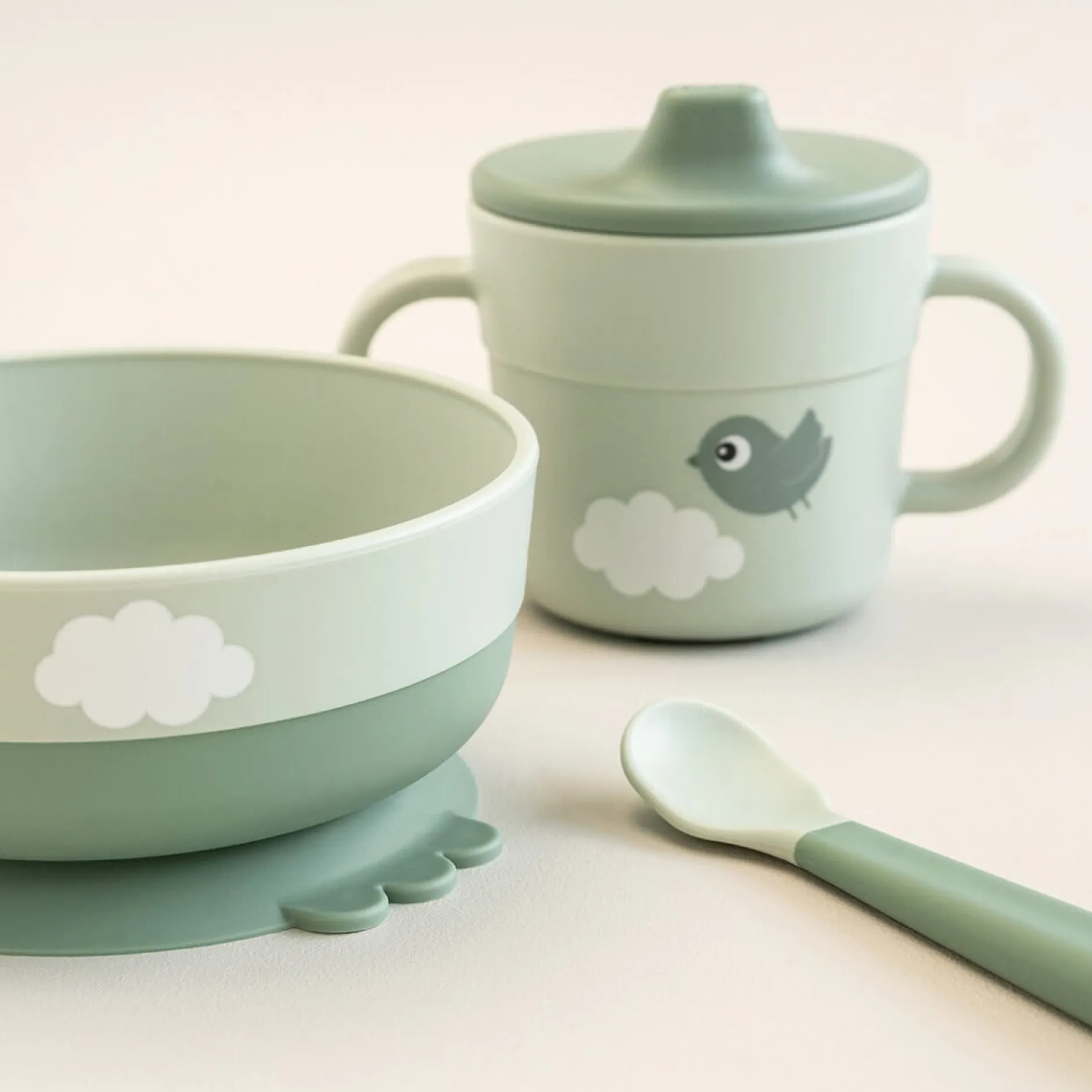 Done by Deer Foodie Första Middagen Happy Clouds Grön 1 set
