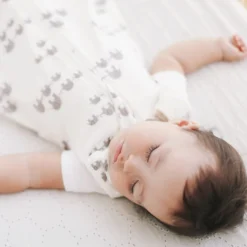 Ergobaby Sovpåse på språng Elefanter Tjock 18-36m (TOG 2.5)