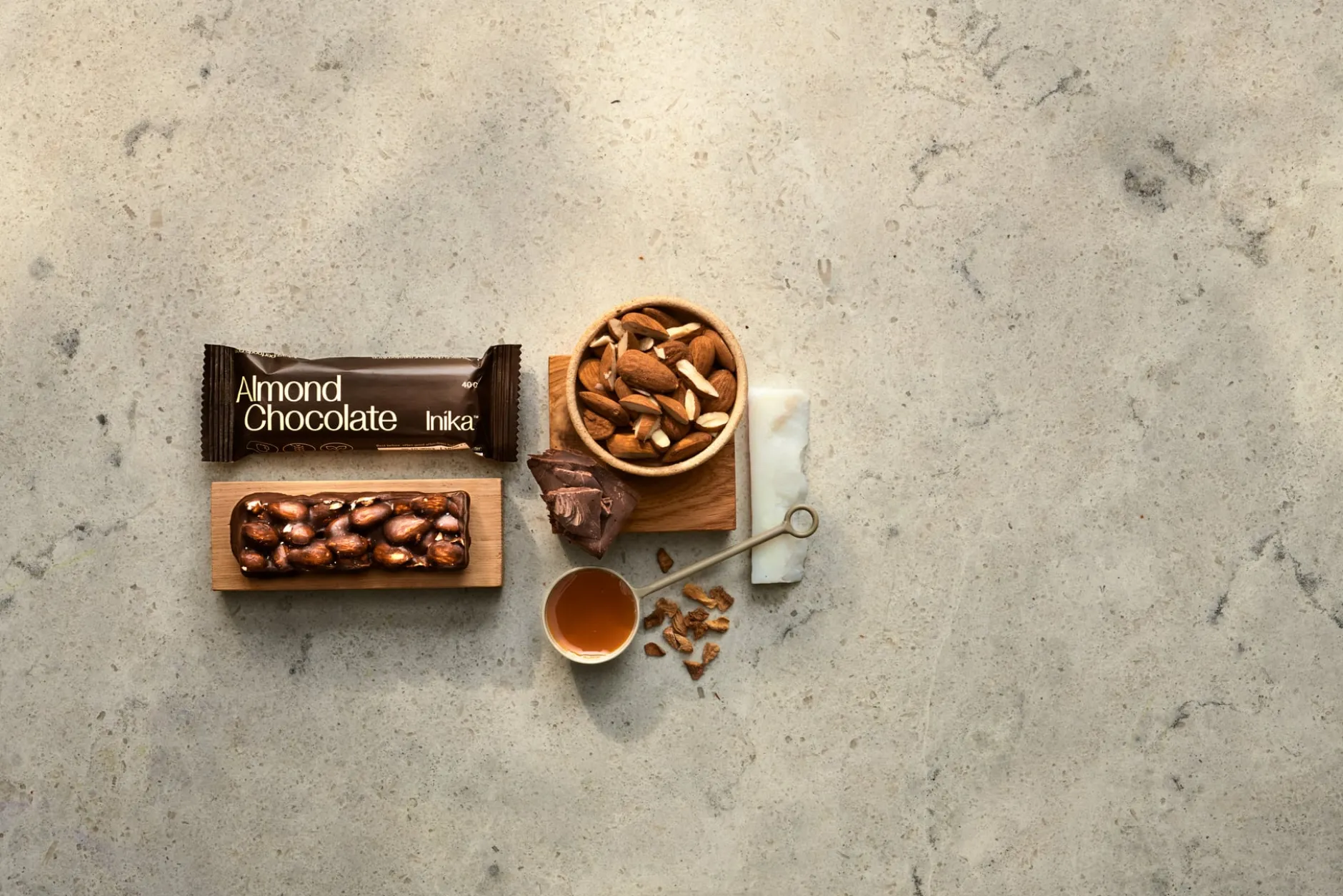 Inika Superfoods Almond Chocolate Bar 40 g