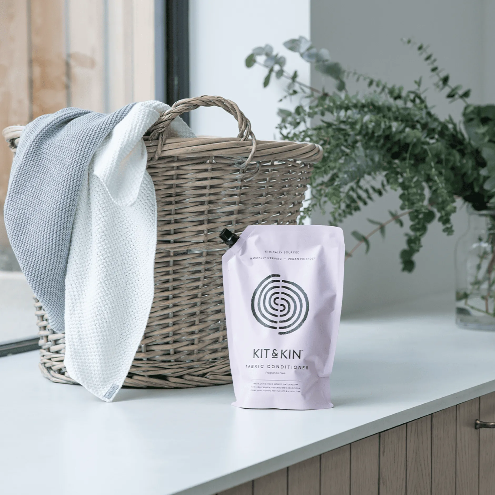 Kit & Kin Mjukmedel Parfymfri 1 liter
