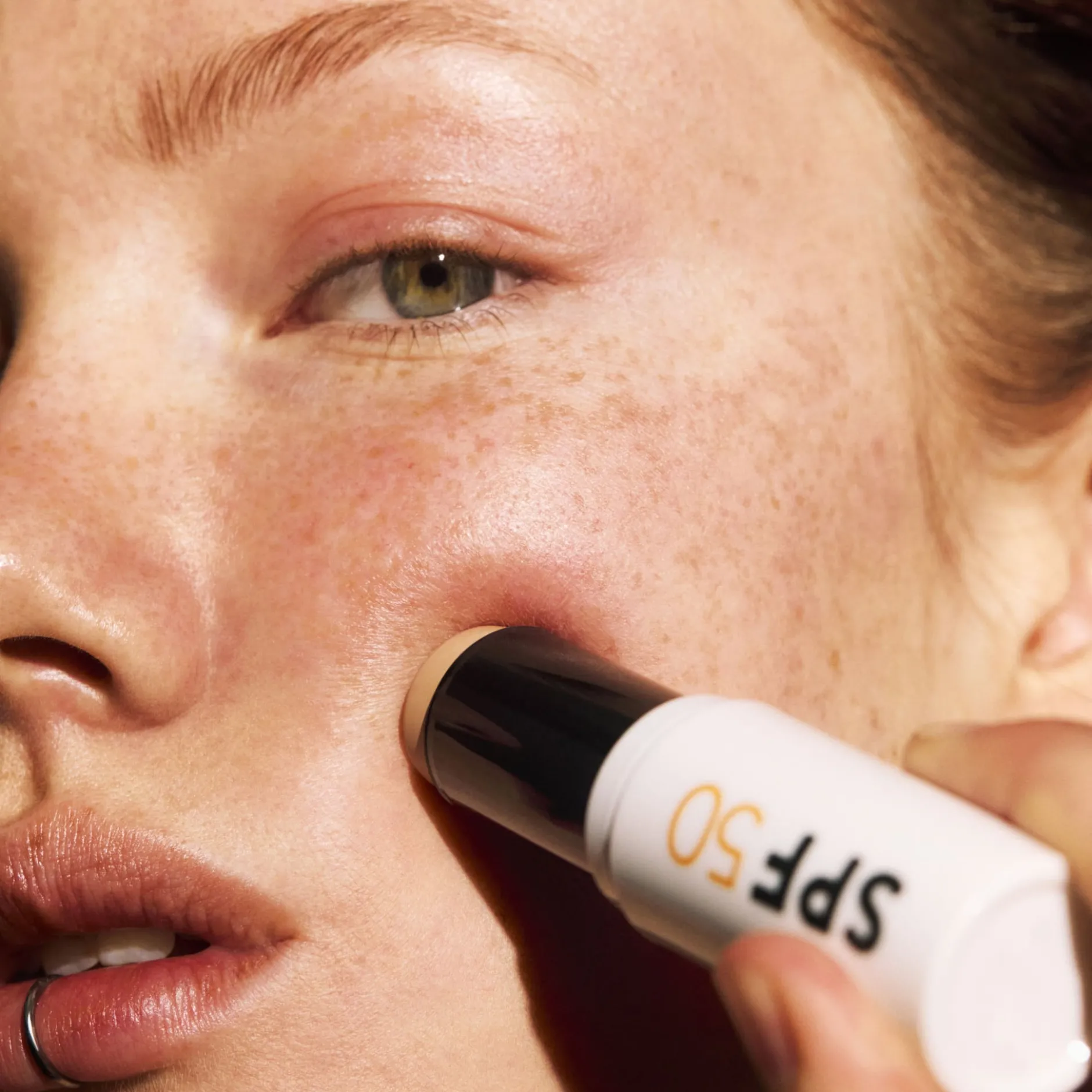 Mádara Mineral SPF50 Sunscreen Stick 12 g