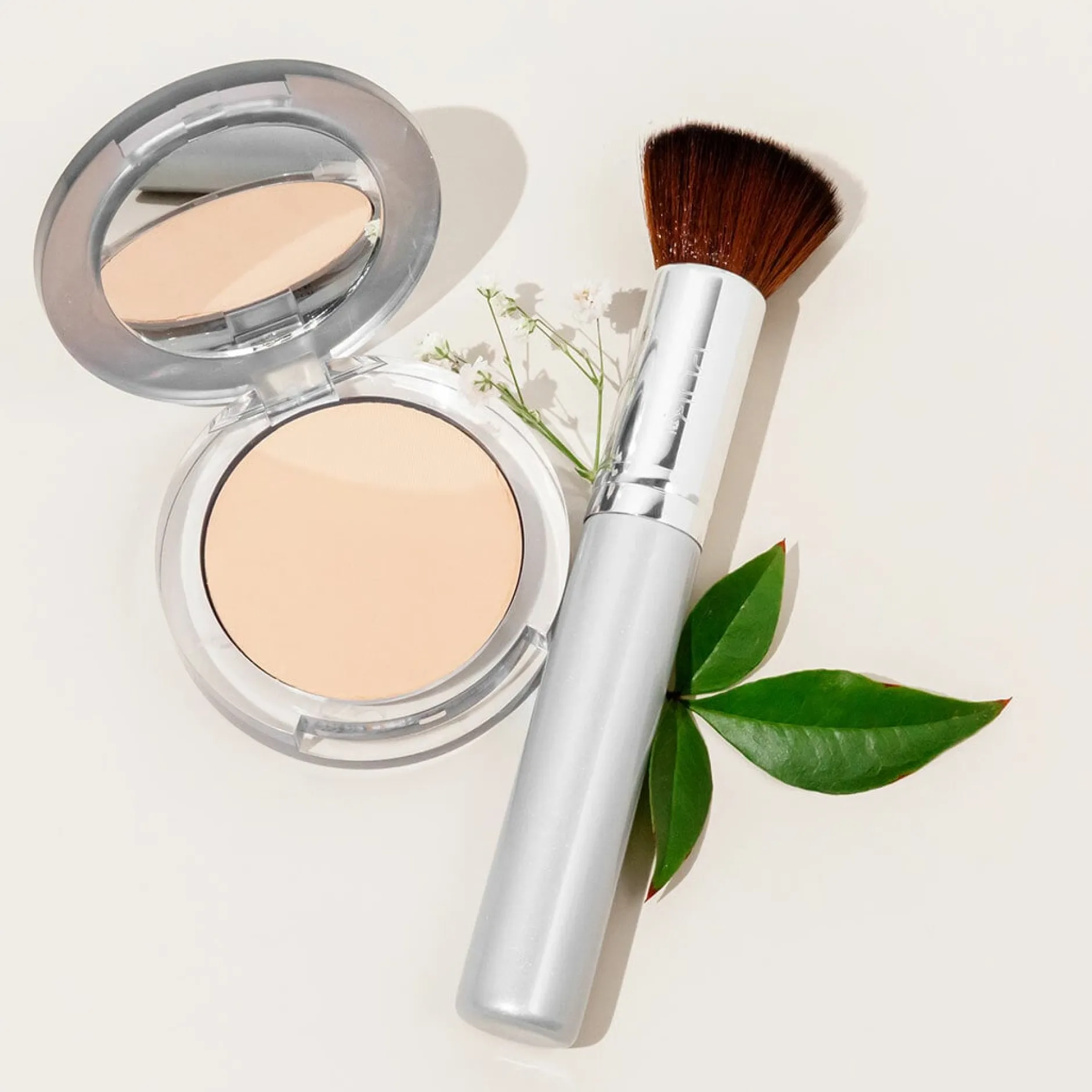 PÜR Chisel Brush