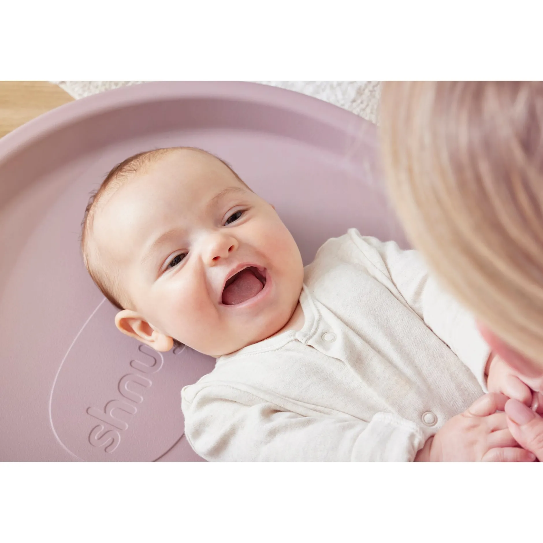 SHNUGGLE Changing Mat Squishy Blossom