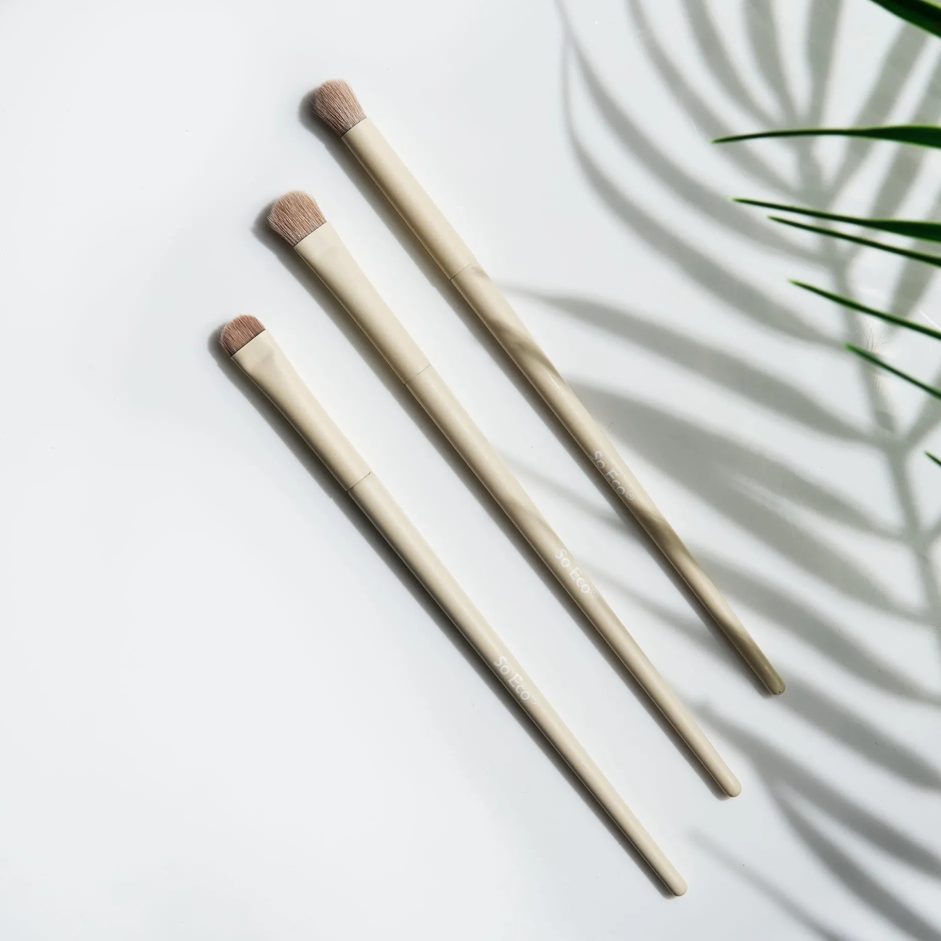 So Eco Eye Crease Set