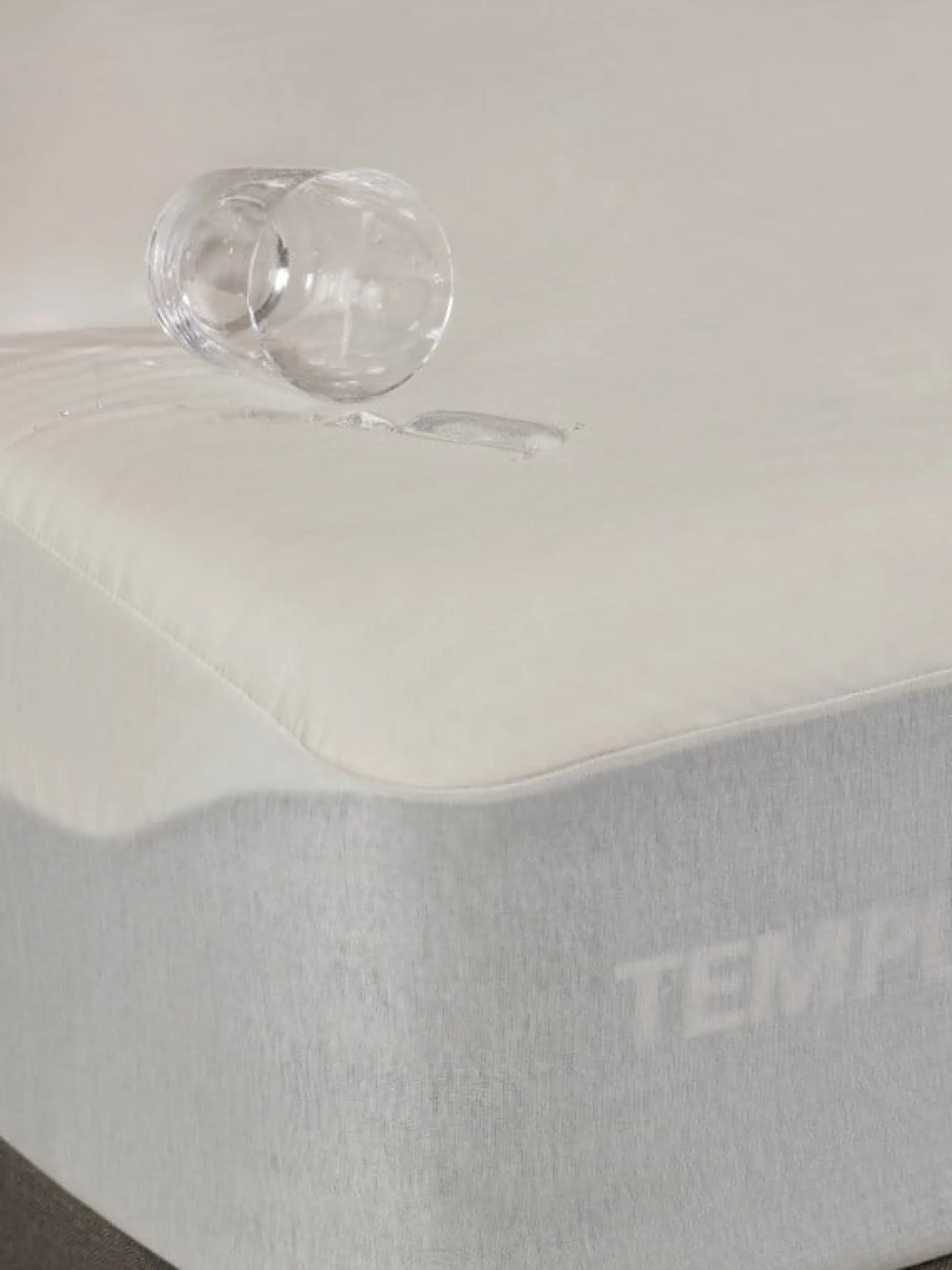 TEMPUR Bäddmadrasskydd Termoreglerande 180 x 200