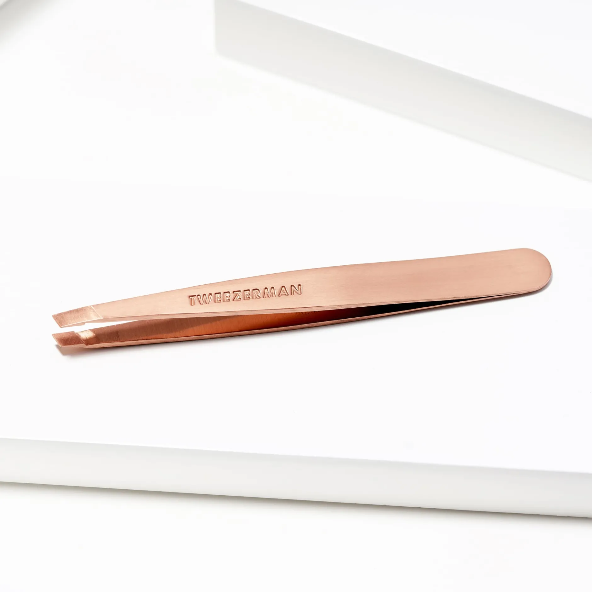 TWEEZERMAN Slant Tweezer Rose Gold 1st